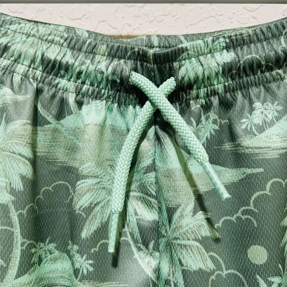 Children's Place Boys Basketball Shorts Palm Trees Beach Green Tropical L 10/12 - Picture 4 of 8